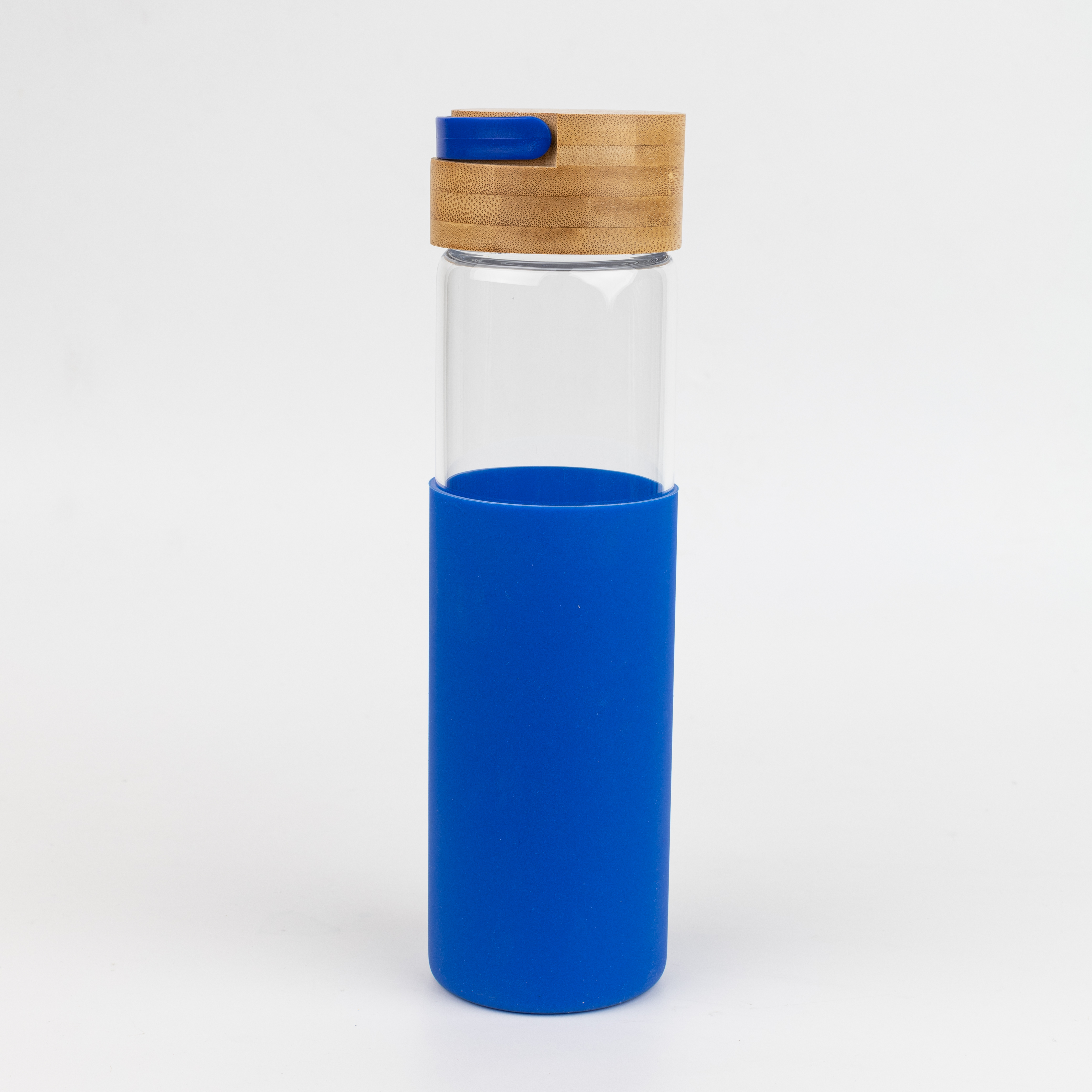 Бутылка стеклянная с силиконовой манжетой и бамбуковой крышкой Glass, синяя (Фото)