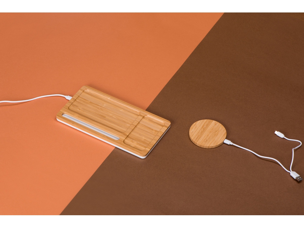 Беспроводное зарядное устройство-органайзер из бамбука Timber (Фото)