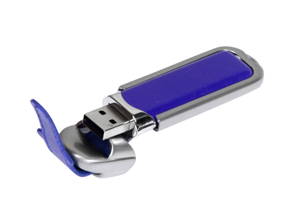 USB 3.0- флешка на 64 Гб с массивным классическим корпусом (Фото)