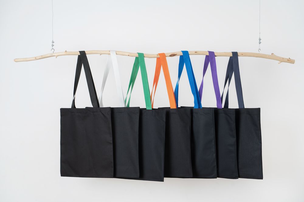 Холщовая сумка BrighTone, черная с ярко-синими ручками (Миниатюра WWW (1000))