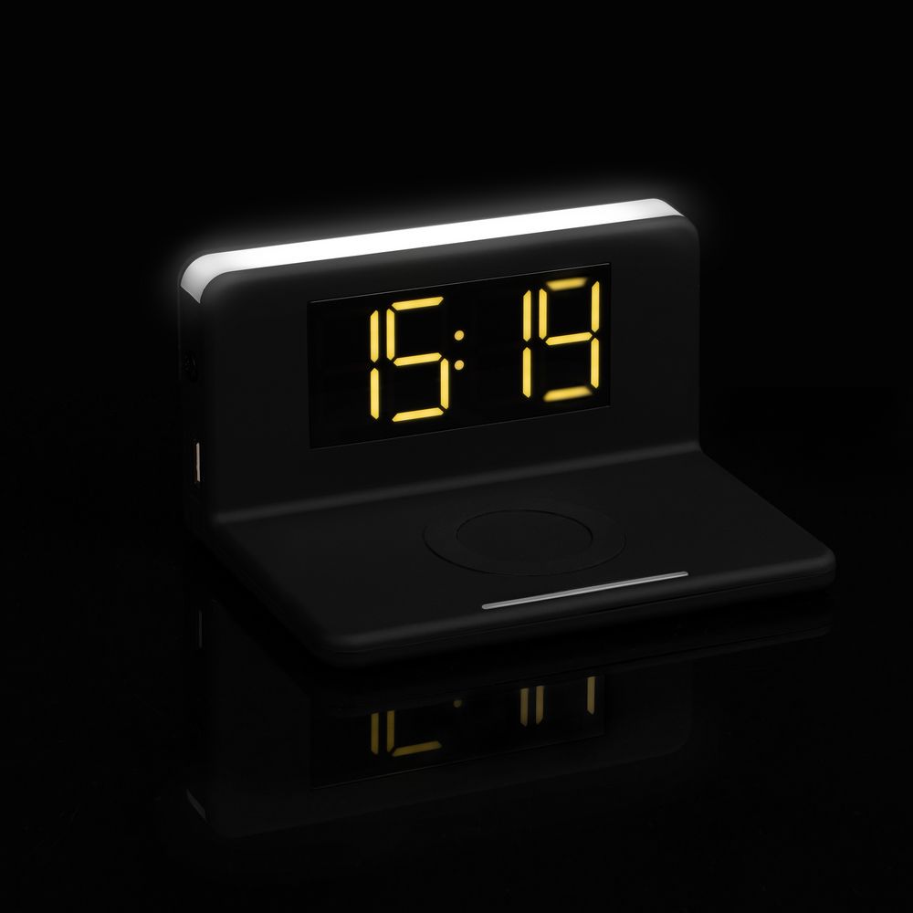Часы настольные с беспроводным зарядным устройством Pitstop, черные (Миниатюра WWW (1000))