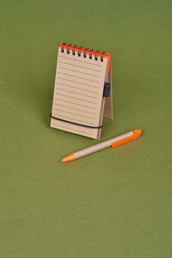 Блокнот на кольцах Eco Note с ручкой, красный (Миниатюра WWW (1000))